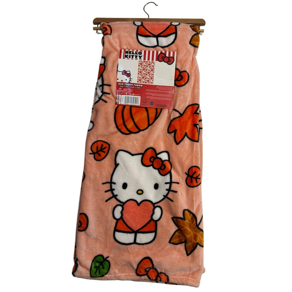Hello Kitty Silk Touch Throw Blanket Autumn Pumpkin Fall Peach 50x70 Northwest